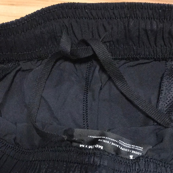 Under Armour Tech woven Emboss super lightweight shorts - Picture 6 of 8